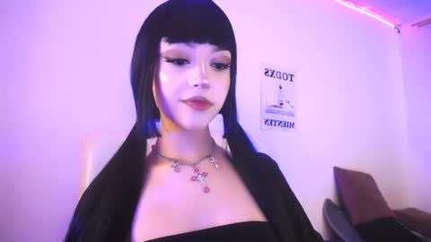 Snapshot of elektra_sky11 chatting on 06.18.26 Elektra Sky online show from 06.18.26