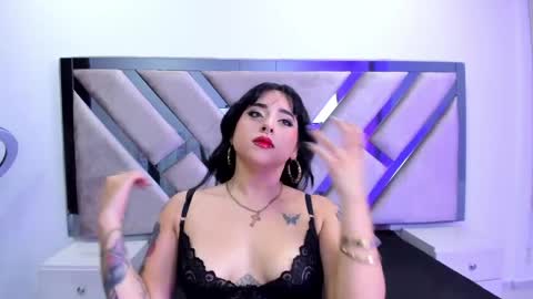 Snapshot of elena_tylor chatting on 05.27.26 elena_tylor online show from 05.27.26