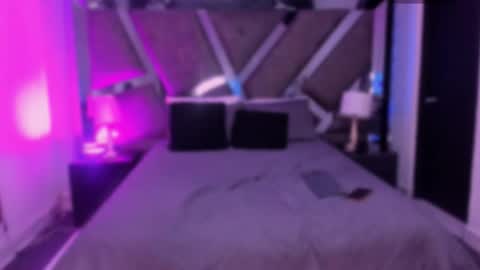 Snapshot of elenacortez chatting on 12.02.25 elenacortez online show from 12.02.25