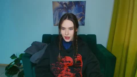 Snapshot of elenaoconar chatting on 03.04.25 elenaoconar online show from 03.04.25