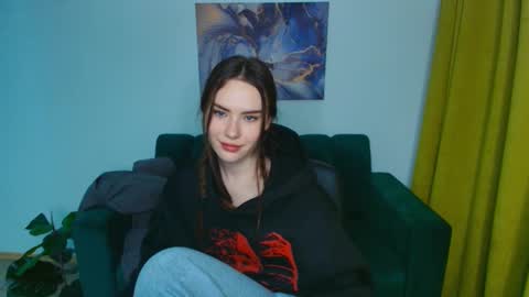 Snapshot of elenaoconar chatting on 03.04.25 elenaoconar online show from 03.04.25