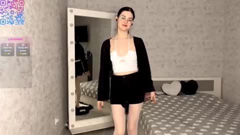 Annie PVT IS OPEN online show from 12.15.25