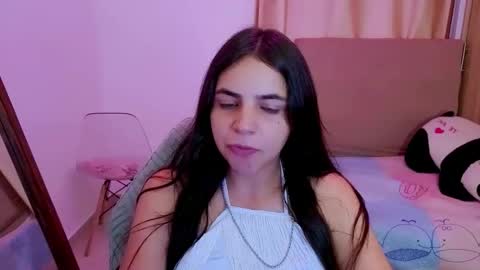 Snapshot of elenna_hotx chatting on 04.24.26 agnes online show from 04.24.26