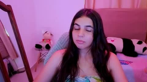 Snapshot of elenna_hotx chatting on 06.10.26 agnes online show from 06.10.26