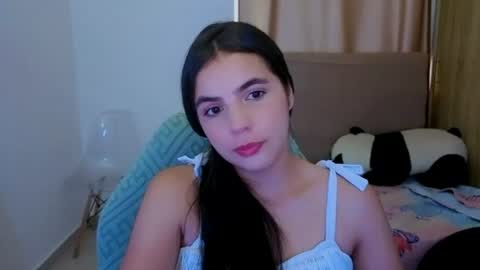 Snapshot of elenna_hotx chatting on 06.28.26 agnes online show from 06.28.26