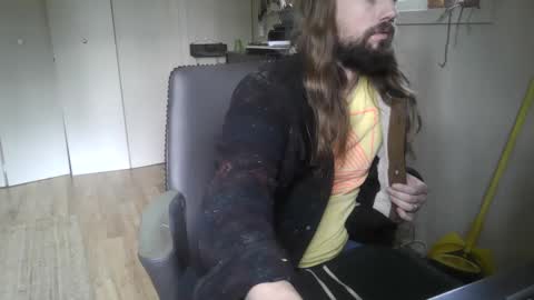 Snapshot of elephantfox chatting on 12.15.24 fox online show from 12.15.24