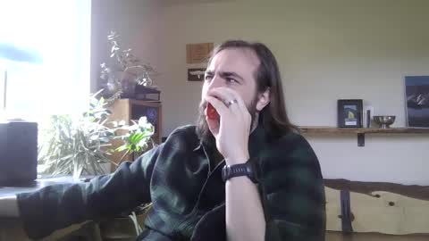 Snapshot of elephantfox chatting on 01.11.25 fox online show from 01.11.25