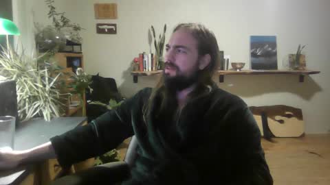 Snapshot of elephantfox chatting on 01.13.25 fox online show from 01.13.25