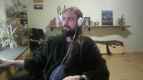 Snapshot of elephantfox chatting on 01.14.25 fox online show from 01.14.25