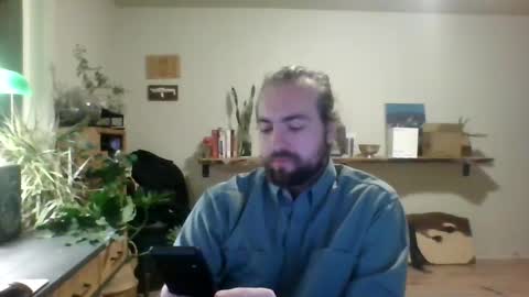 Snapshot of elephantfox chatting on 01.18.25 fox online show from 01.18.25