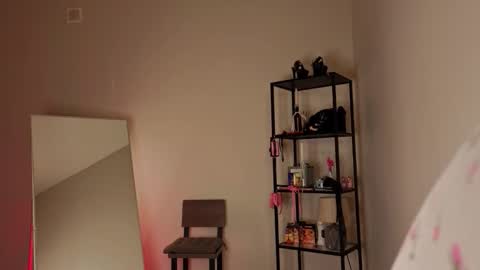 Snapshot of elfiecollins chatting on 01.17.26 Elfie online show from 01.17.26