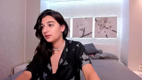 Snapshot of elfy_rare chatting on 09.18.25 Elfy online show from 09.18.25