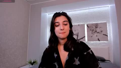 Snapshot of elfy_rare chatting on 10.04.25 Elfy online show from 10.04.25