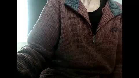 elfyonee online show from 12.11.24