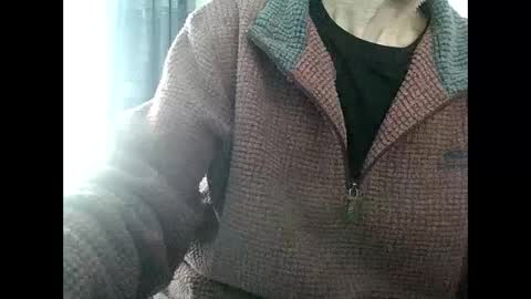 elfyonee online show from 12.28.24