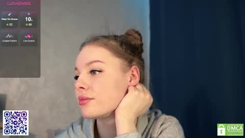 Elizabeth Lizi online show from 02.10.25