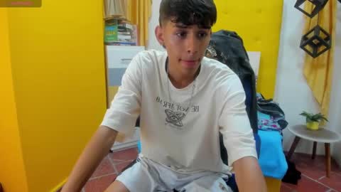 Snapshot of eliasblue chatting on 02.14.25 E L I A S online show from 02.14.25