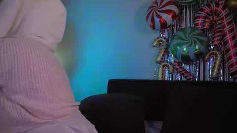 Snapshot of eliejay chatting on 01.16.26 Ellie online show from 01.16.26