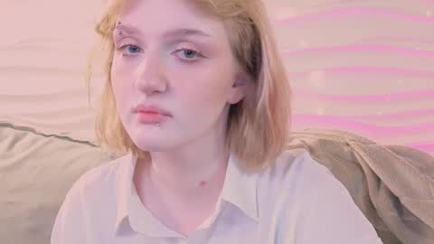 Snapshot of eliejay chatting on 02.01.26 Ellie online show from 02.01.26