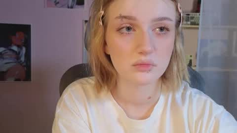 Snapshot of eliejay chatting on 02.03.26 Ellie online show from 02.03.26