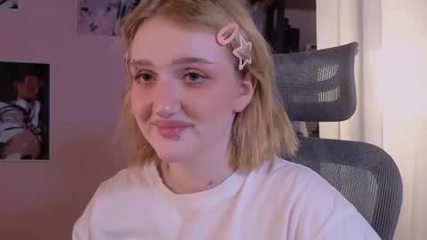 Snapshot of eliejay chatting on 02.03.26 Ellie online show from 02.03.26