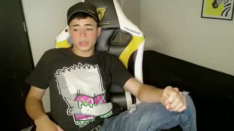 Snapshot of elii_797 chatting on 10.15.25 bby-santy online show from 10.15.25