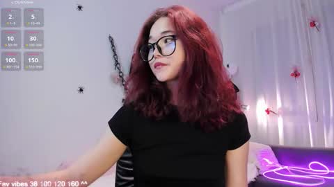 Hey Im Elizzi. Lets have fun and enjoy together  online show from 10.20.25