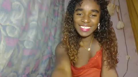 Snapshot of elina981 chatting on 04.19.26 elina981 online show from 04.19.26