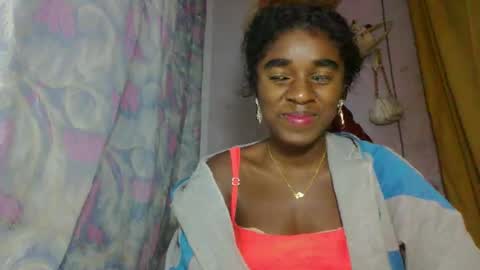 Snapshot of elina981 chatting on 04.21.26 elina981 online show from 04.21.26