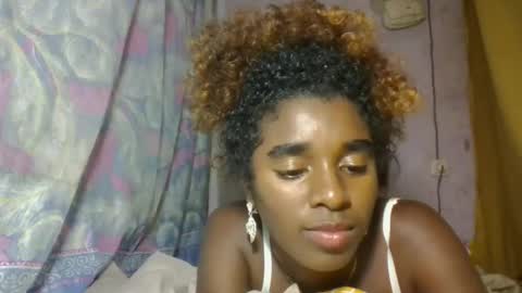 Snapshot of elina981 chatting on 04.30.26 elina981 online show from 04.30.26