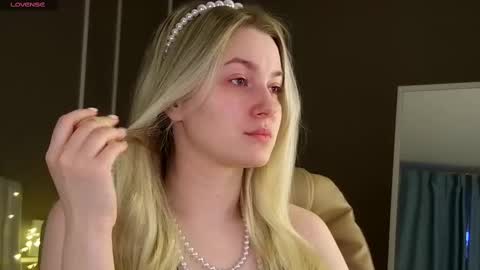 Elina online show from 03.08.25