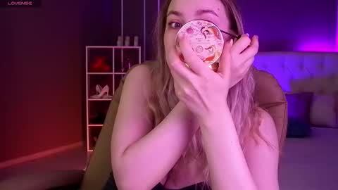 Elina online show from 09.27.25