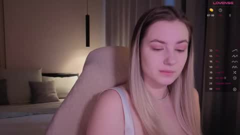 Elina online show from 12.19.25