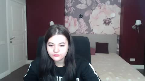 ElinaMils online show from 03.12.25