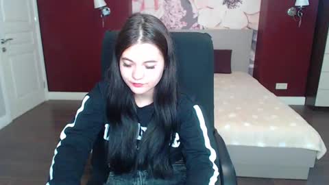 ElinaMils online show from 03.12.25