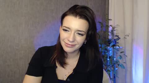 Elina online show from 12.12.24