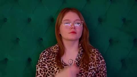 Snapshot of elinavale chatting on 03.02.26 elinavale online show from 03.02.26