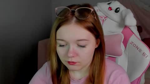 Snapshot of elinavale chatting on 03.03.26 elinavale online show from 03.03.26