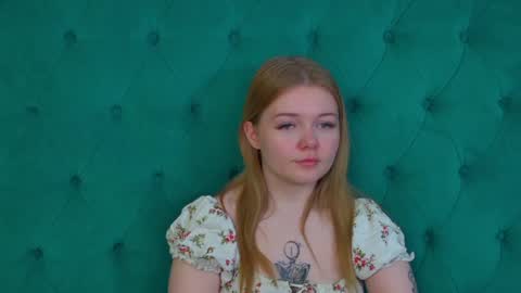Snapshot of elinavale chatting on 05.29.26 elinavale online show from 05.29.26
