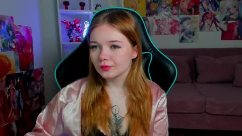 Snapshot of elinavale chatting on 05.31.26 elinavale online show from 05.31.26
