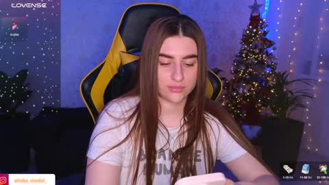 Elina online show from 12.17.24