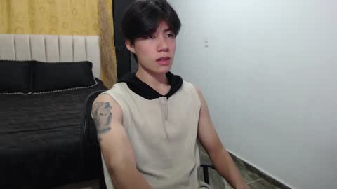 Snapshot of elio_collem chatting on 12.08.24 ELIO online show from 12.08.24