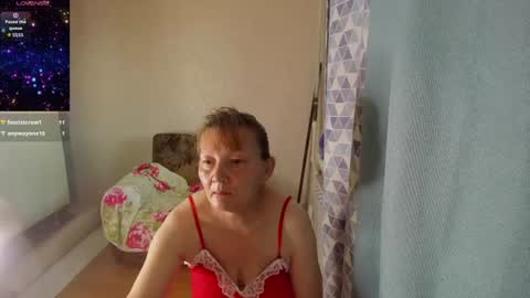 Snapshot of elis_gabbi chatting on 07.06.26 Elis online show from 07.06.26