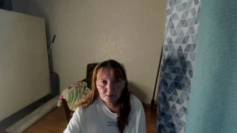 Snapshot of elis_gabbi chatting on 07.28.26 Elis online show from 07.28.26