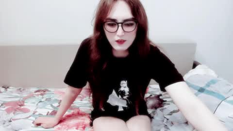 Snapshot of elisa_2001 chatting on 05.23.26 Liza online show from 05.23.26