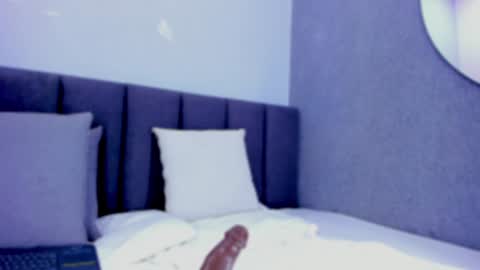 Elisa online show from 12.17.24