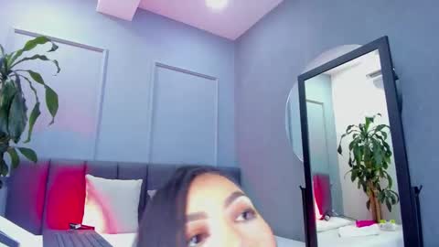 Elisa online show from 03.17.26