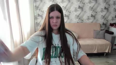 Aletta Oushen online show from 10.14.25