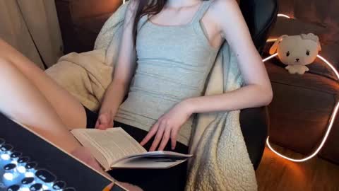 Snapshot of elisa_north chatting on 02.21.25 Elisa North online show from 02.21.25