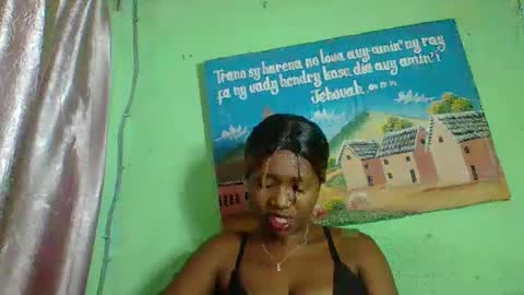 Snapshot of elisabeth2525 chatting on 01.23.25 elisabeth2525 online show from 01.23.25